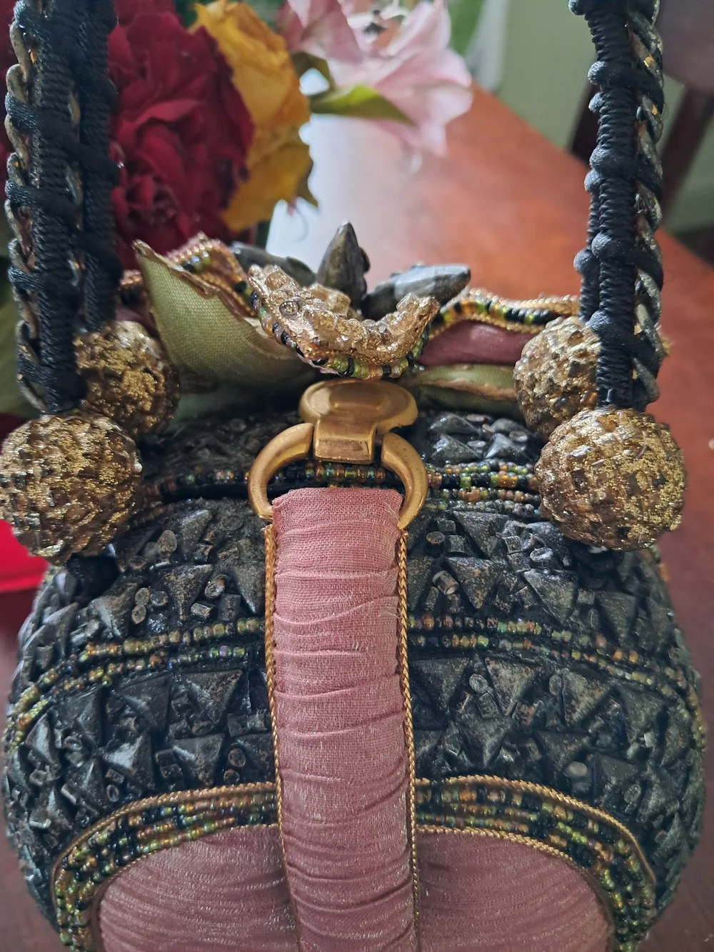 Mary Frances Pink and Gold Beaded Floral Wristlet - Picture 10 of 17